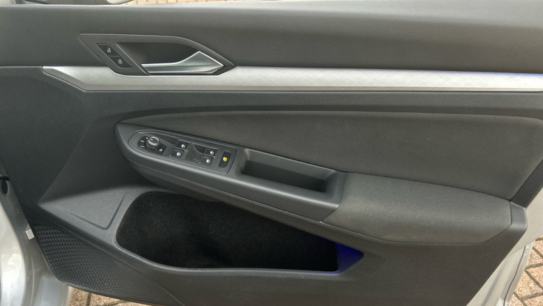 Volkswagen Golf 1.5 TSI 150 Life 5dr Petrol Hatchback